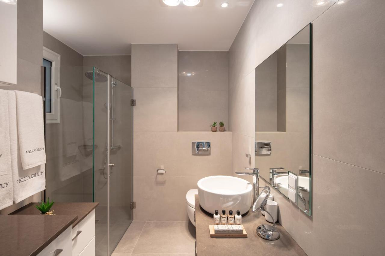 Piccadilly House Aparthotel Arta Bagian luar foto