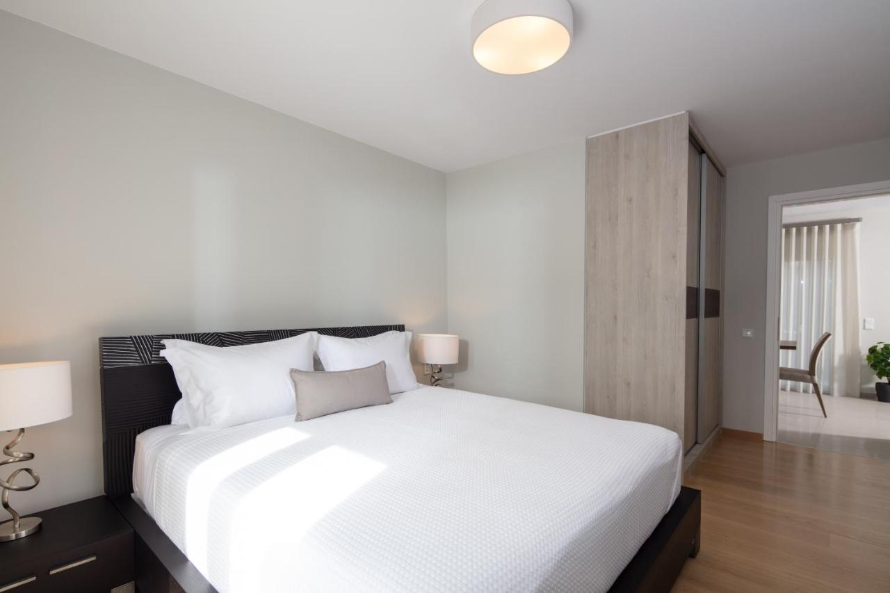 Piccadilly House Aparthotel Arta Bagian luar foto